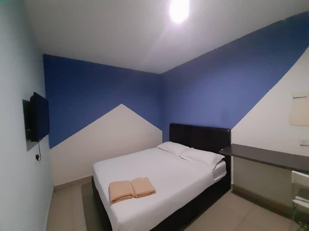 Hotel Zamburger Kota Damansara Exteriör bild